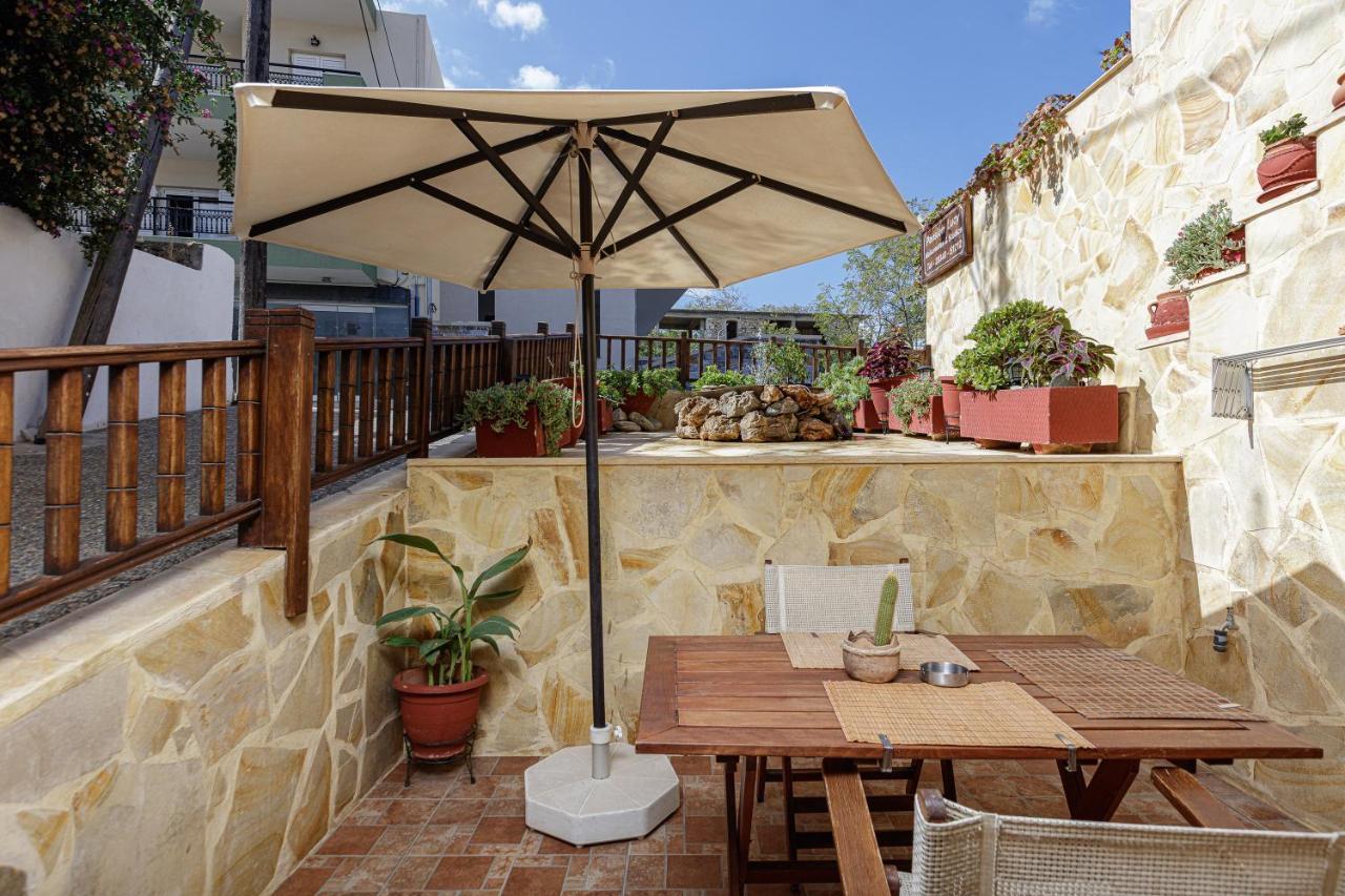Pension Lucy Panormos  Exterior photo