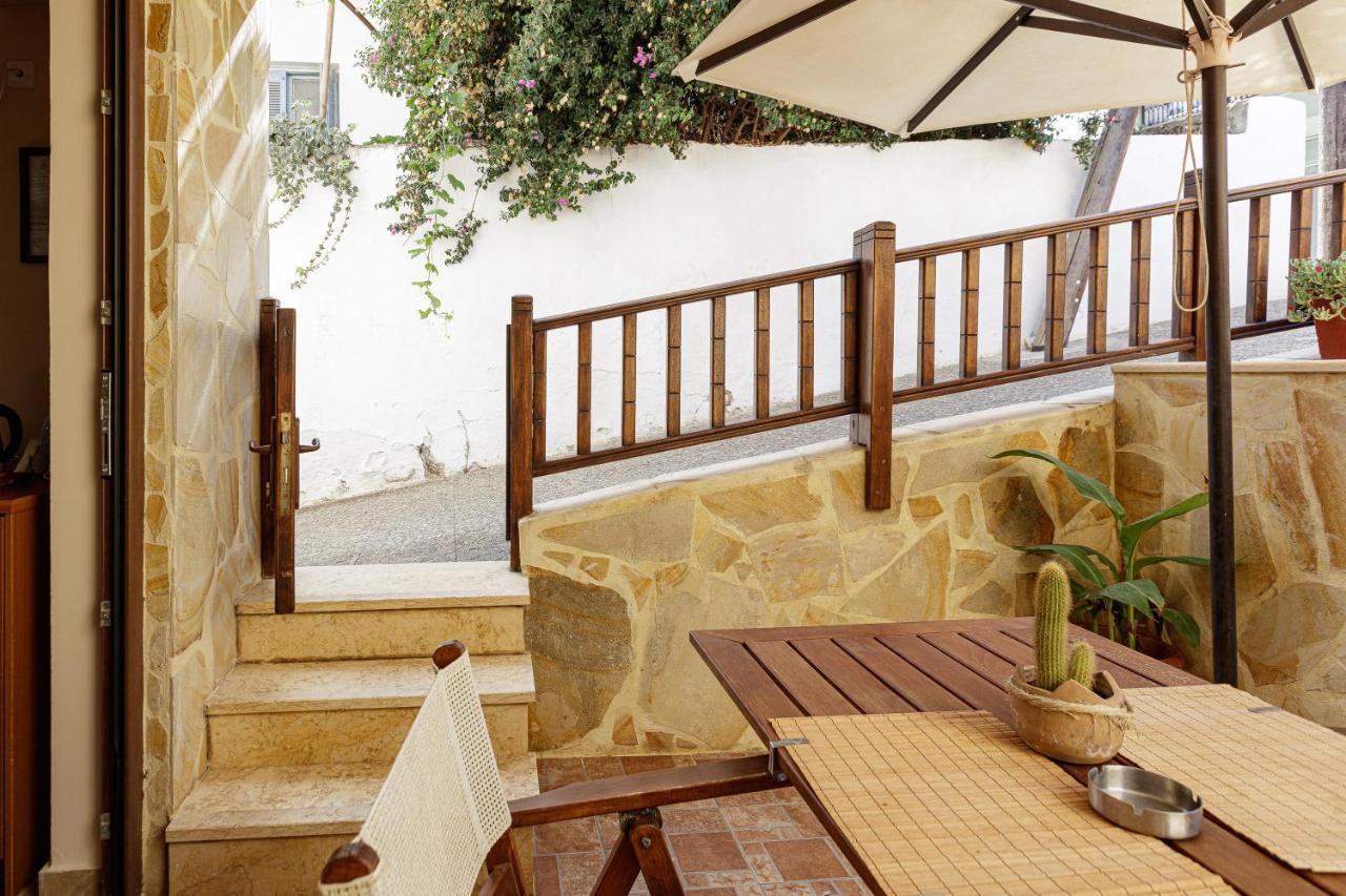 Pension Lucy Panormos  Exterior photo