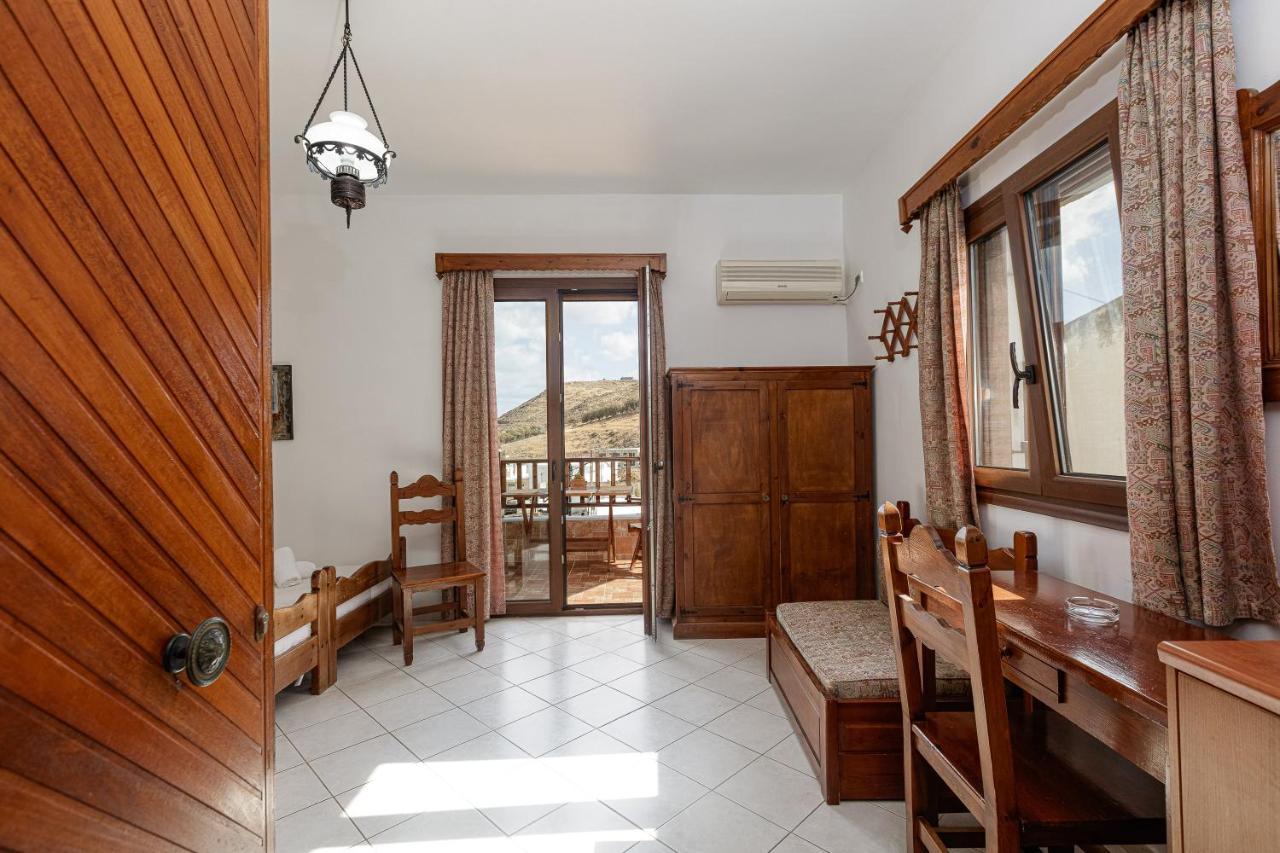 Pension Lucy Panormos  Exterior photo