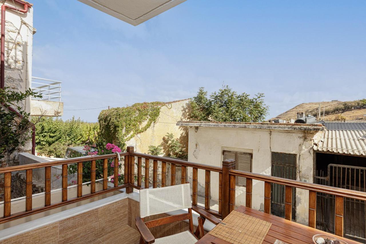 Pension Lucy Panormos  Exterior photo