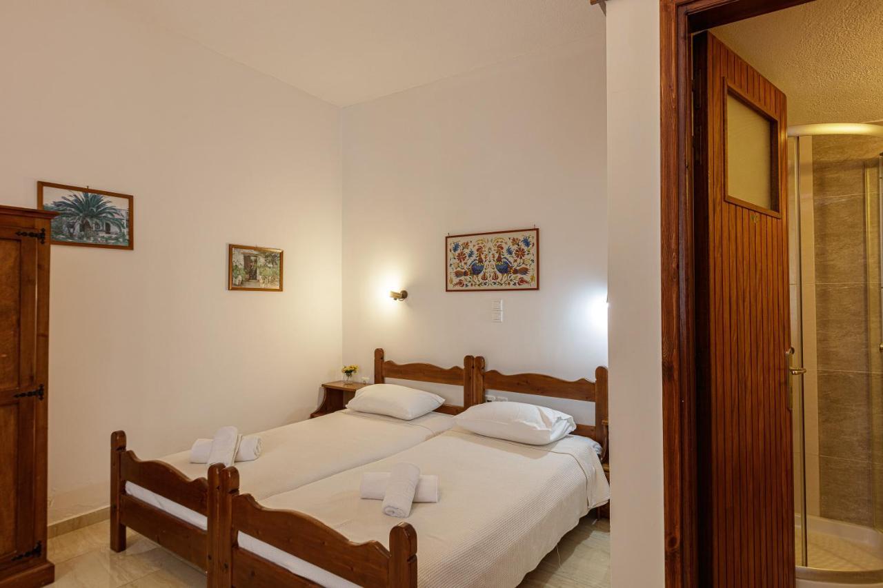 Pension Lucy Panormos  Exterior photo