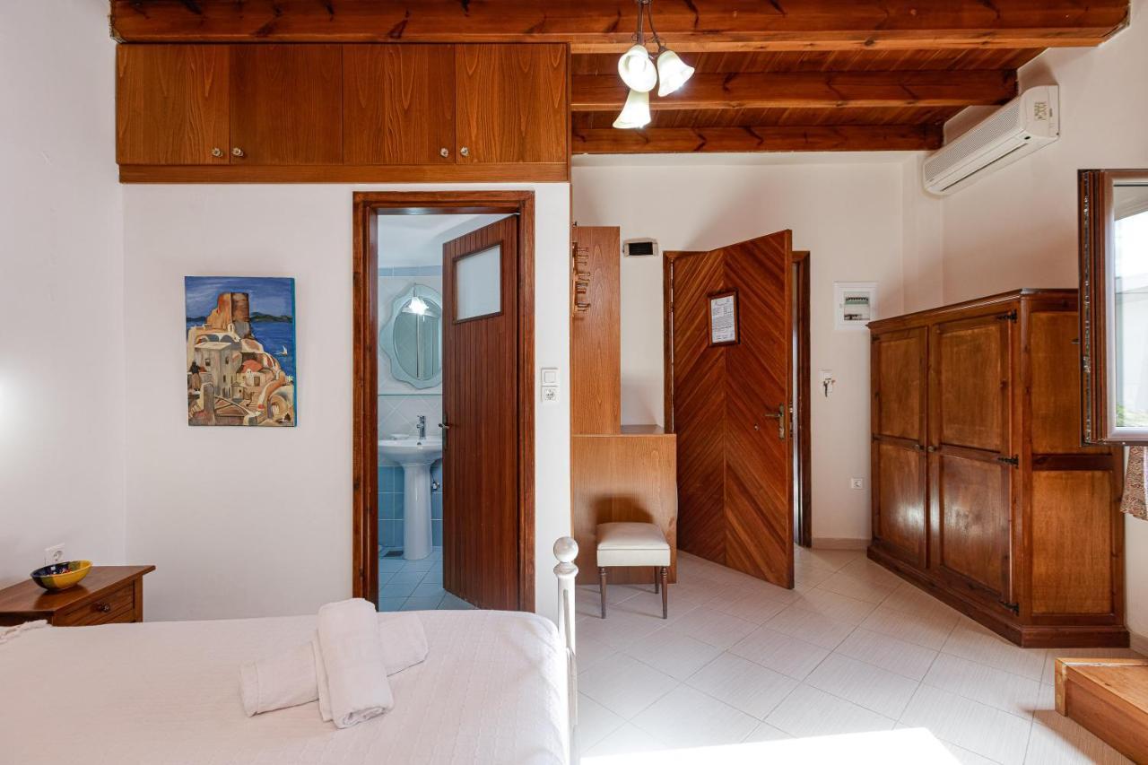 Pension Lucy Panormos  Exterior photo